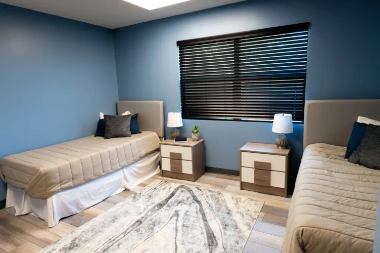 1st step bedroom 768x512